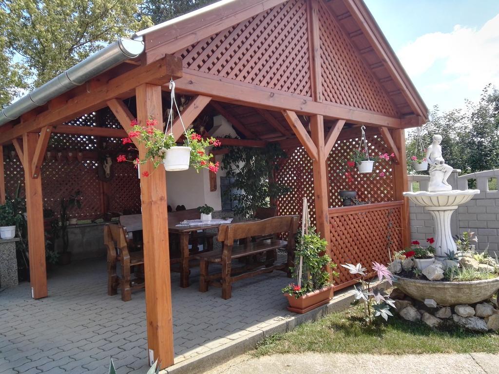 Sárvár Agave Apartman מראה חיצוני תמונה
